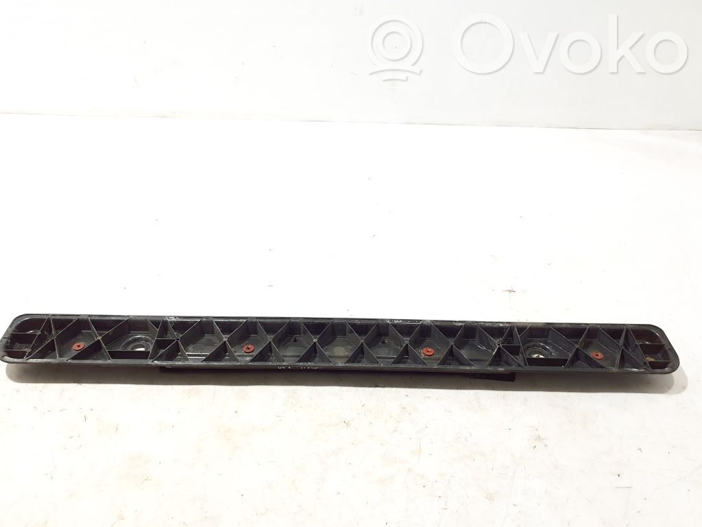 Radiator mount bracket   EM2B8A297A
