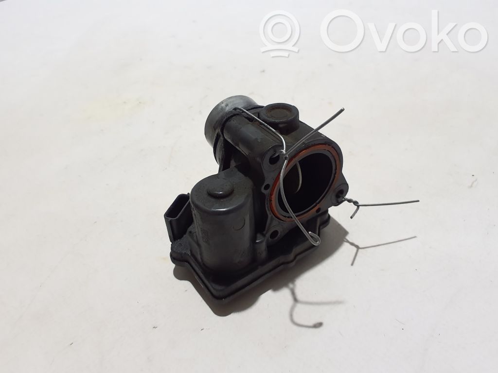 Opel Vivaro Throttle valve 