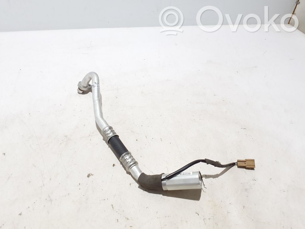 Renault Megane E-Tech Ilmastointilaitteen putki (A/C) 