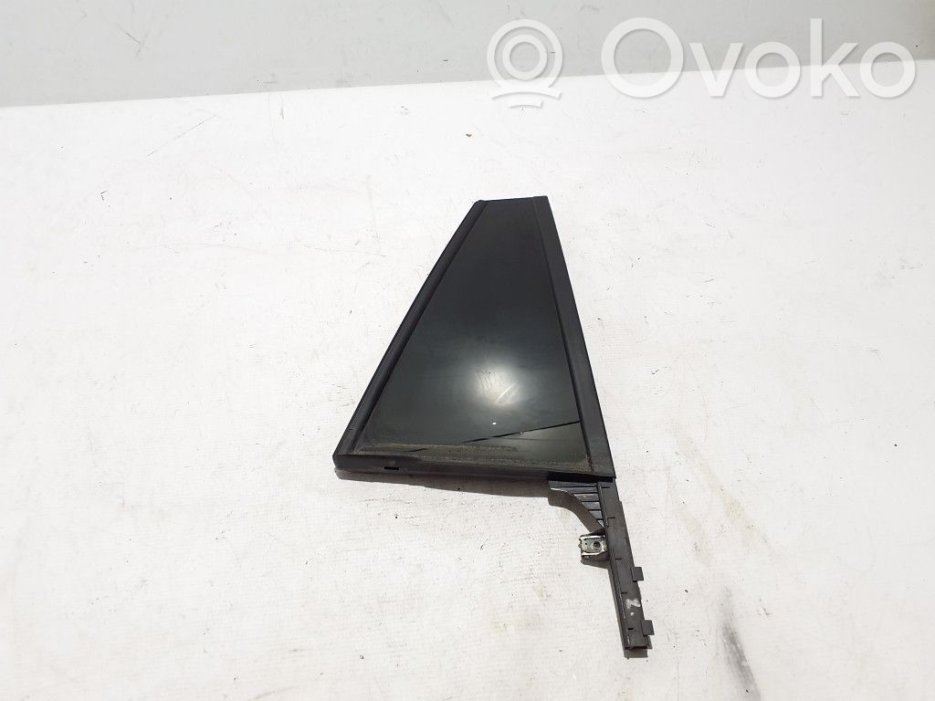 Skoda Kodiaq Ventanilla de ventilación de la puerta trasera 