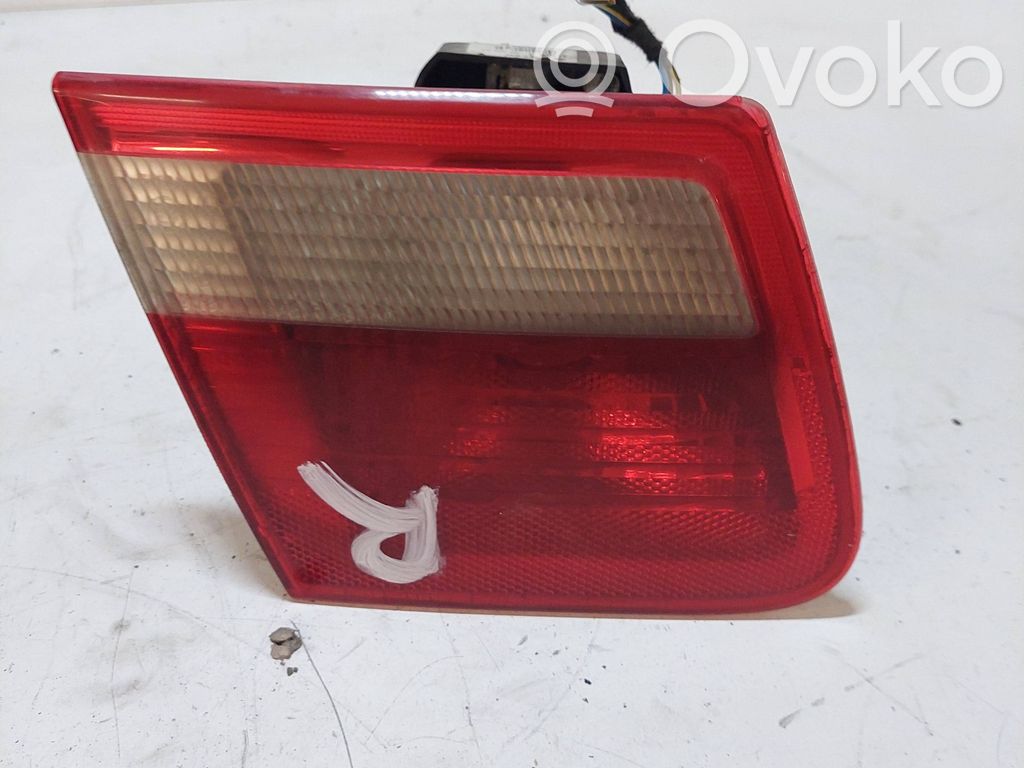 BMW 3 E46 Tailgate rear/tail lights 