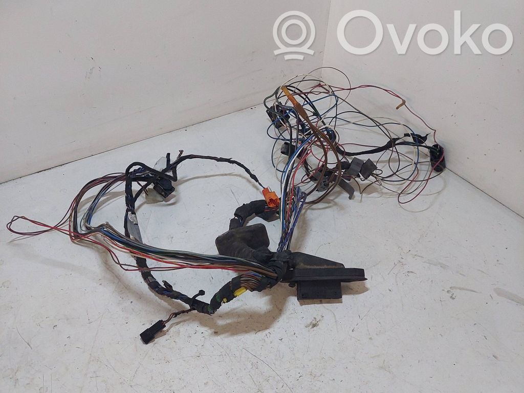 Etuoven johtosarja   8380461