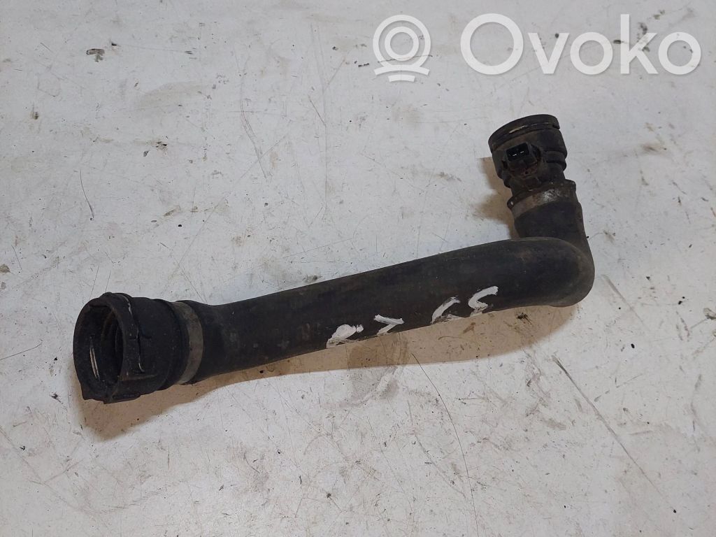 BMW 5 E39 Engine coolant pipe/hose 