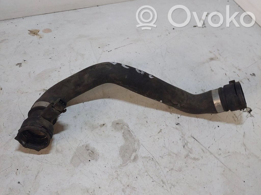BMW 5 E39 Engine coolant pipe/hose 