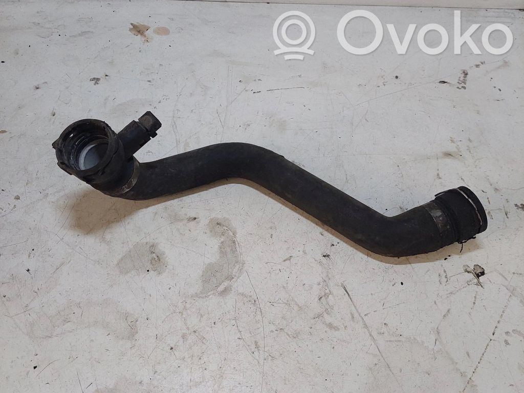 BMW 5 E39 Engine coolant pipe/hose 