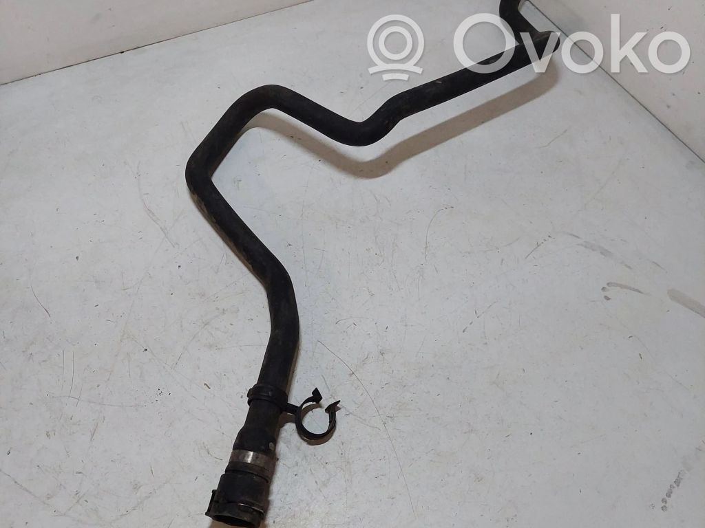 BMW 5 E39 Engine coolant pipe/hose 