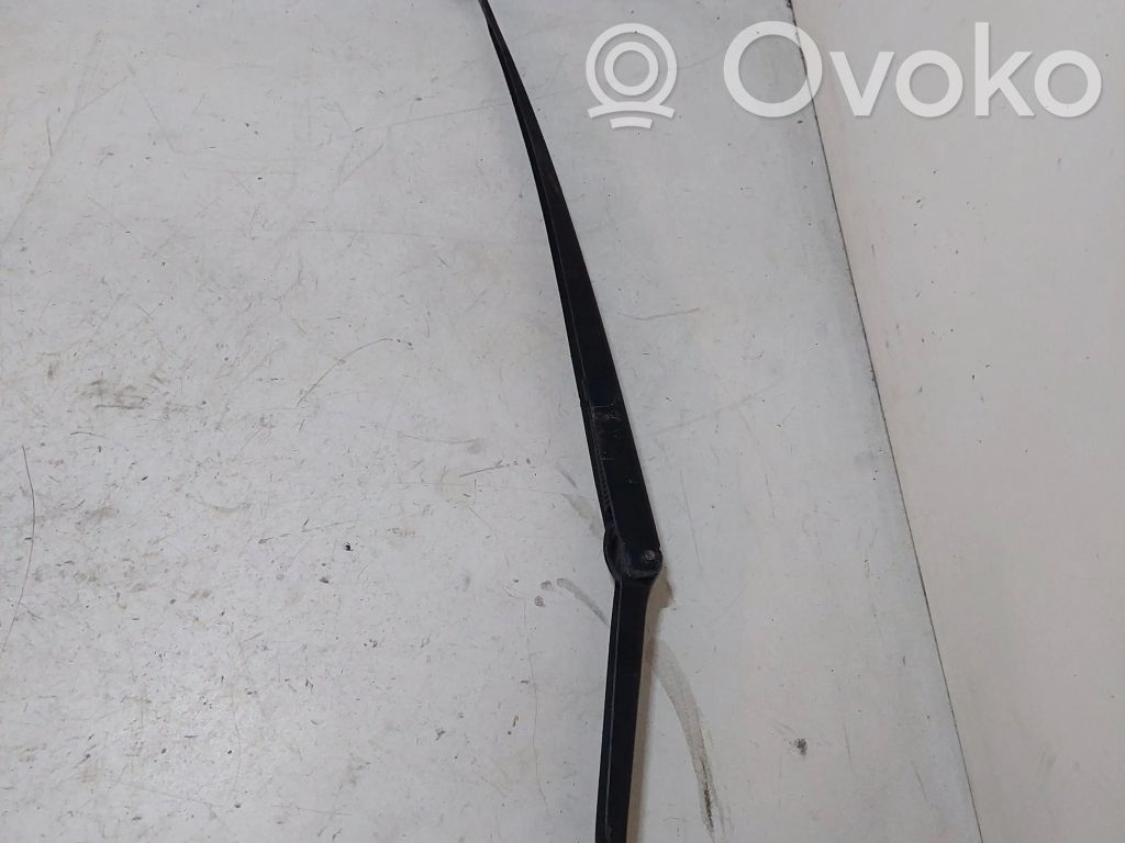 BMW 3 E46 Front wiper blade arm 