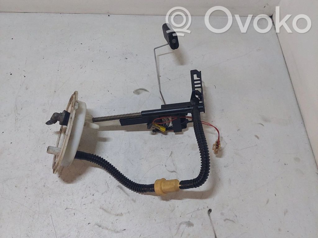 BMW 5 E60 E61 Fuel level sensor 