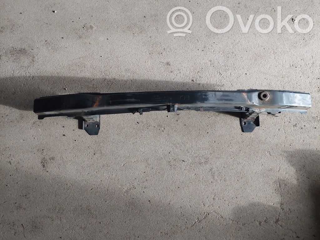 Priekšpusē bampera sija / balka   51117146645