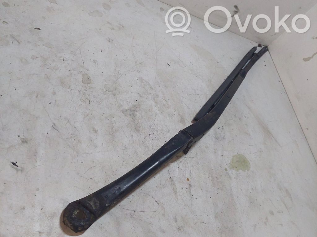 Front wiper blade arm   102076