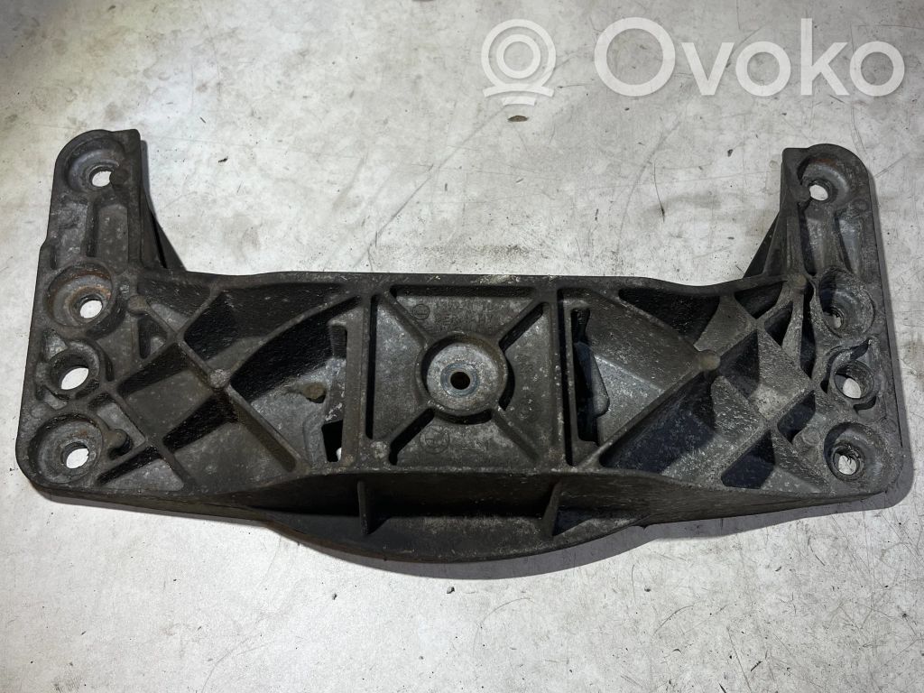 BMW 5 E60 E61 Gearbox mounting bracket 
