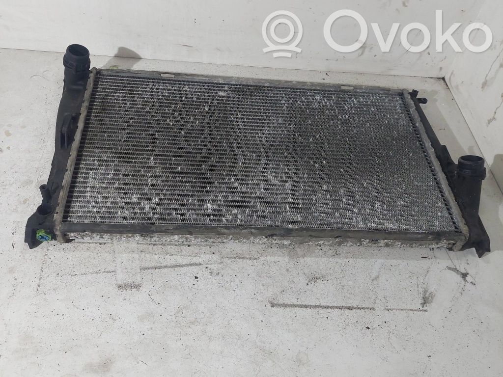 BMW 3 E90 E91 Coolant radiator 