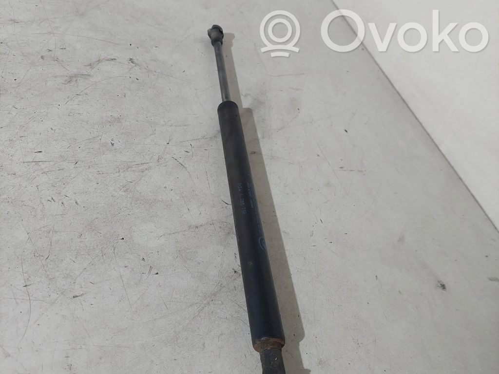 BMW 3 E90 E91 Tailgate/trunk strut/damper 