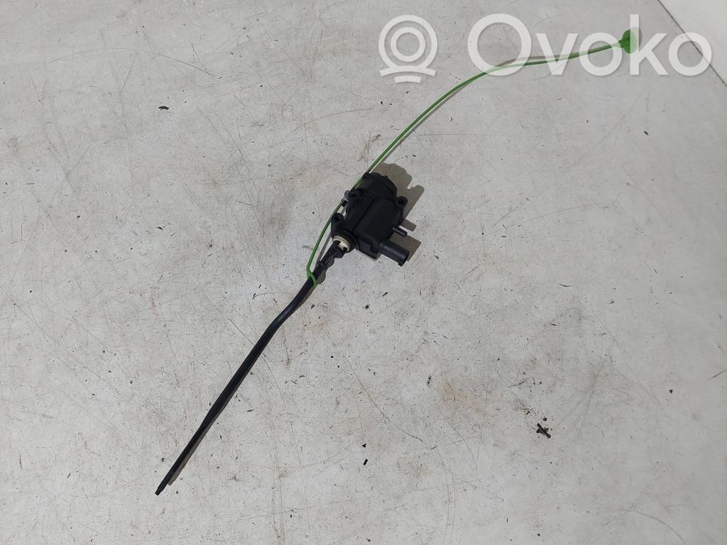 BMW 3 E90 E91 Fuel tank cap lock motor 