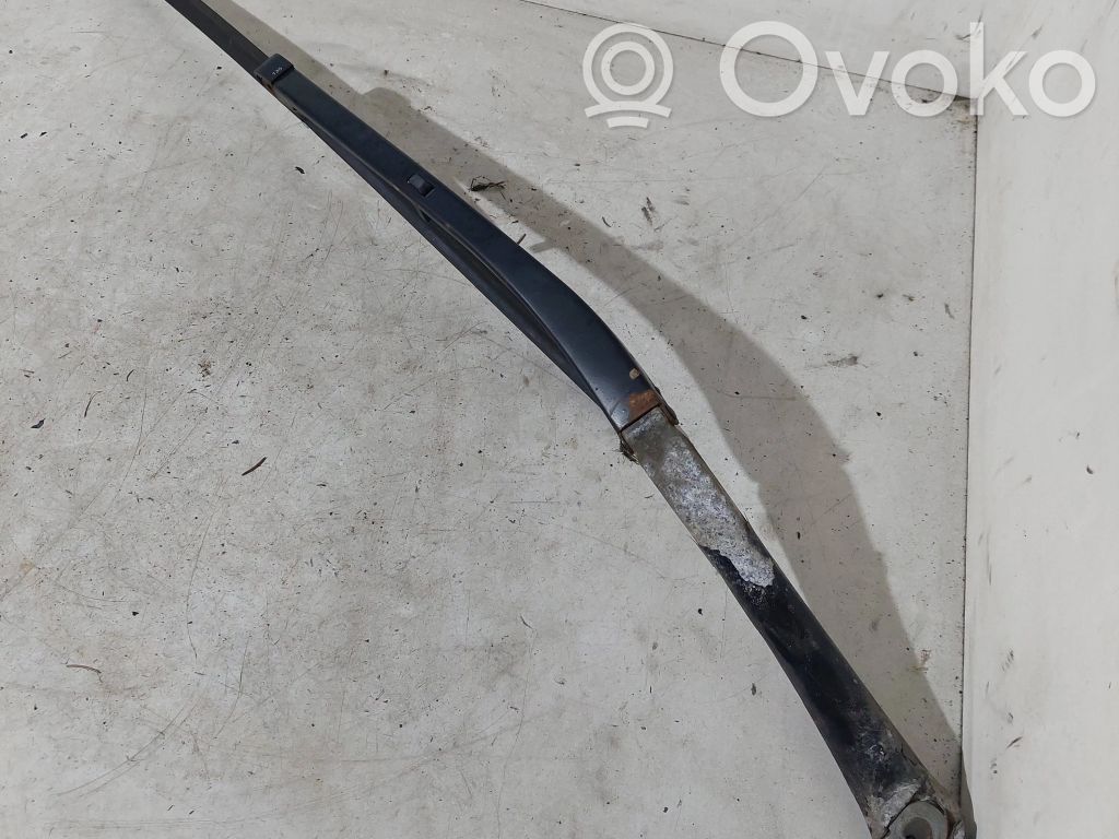 BMW 5 E39 Front wiper blade arm 