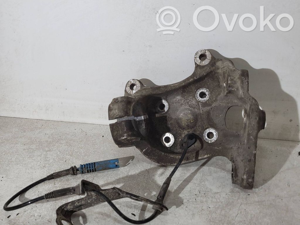 BMW 5 E60 E61 Priekinė stebulė 