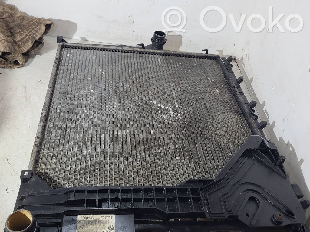 BMW X3 E83 Dzesēšanas šķidruma radiators 