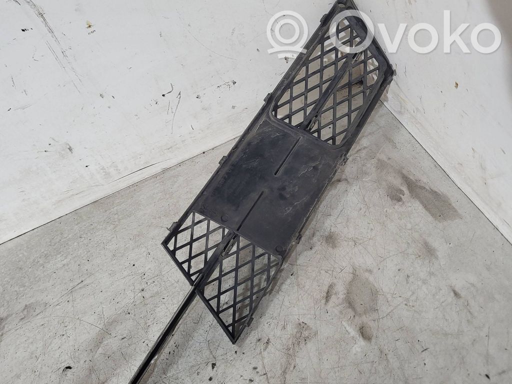 BMW 5 E60 E61 Front bumper lower grill 