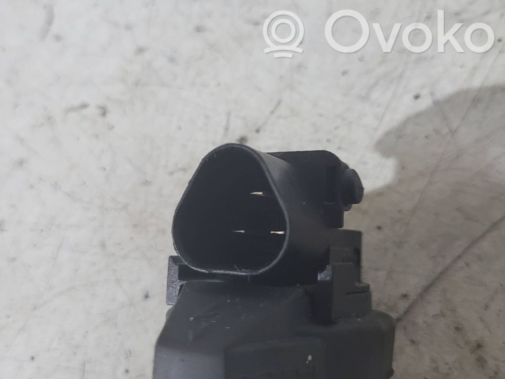 High voltage ignition coil   7710