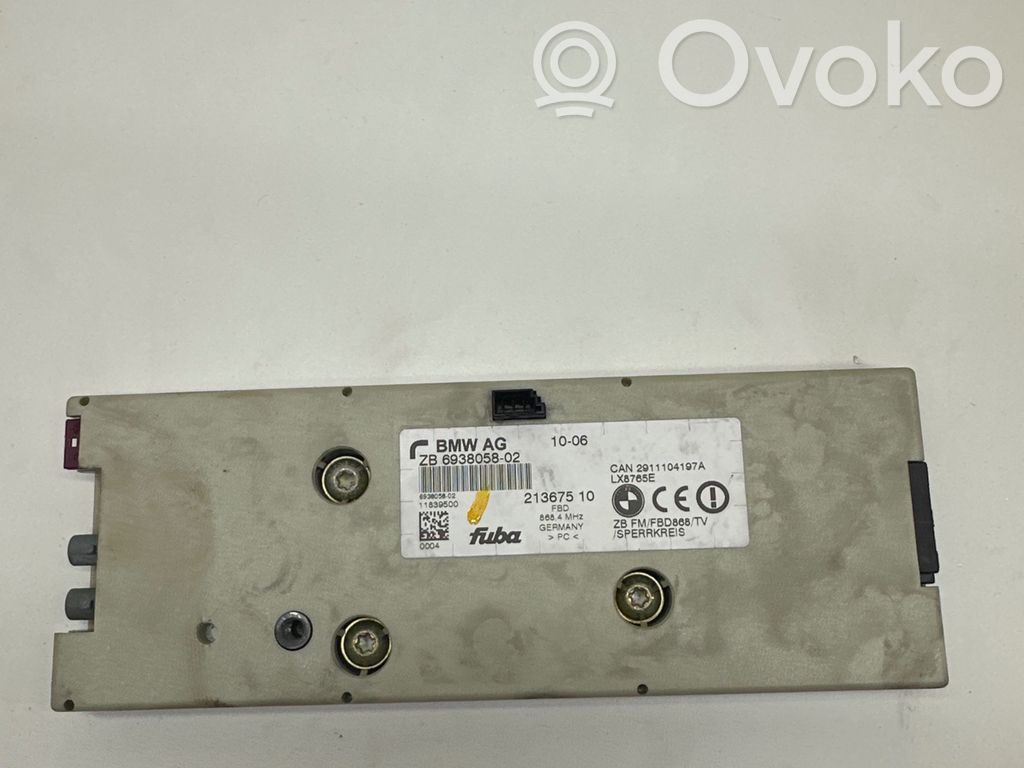 BMW 7 E65 E66 Antenos stiprintuvas 