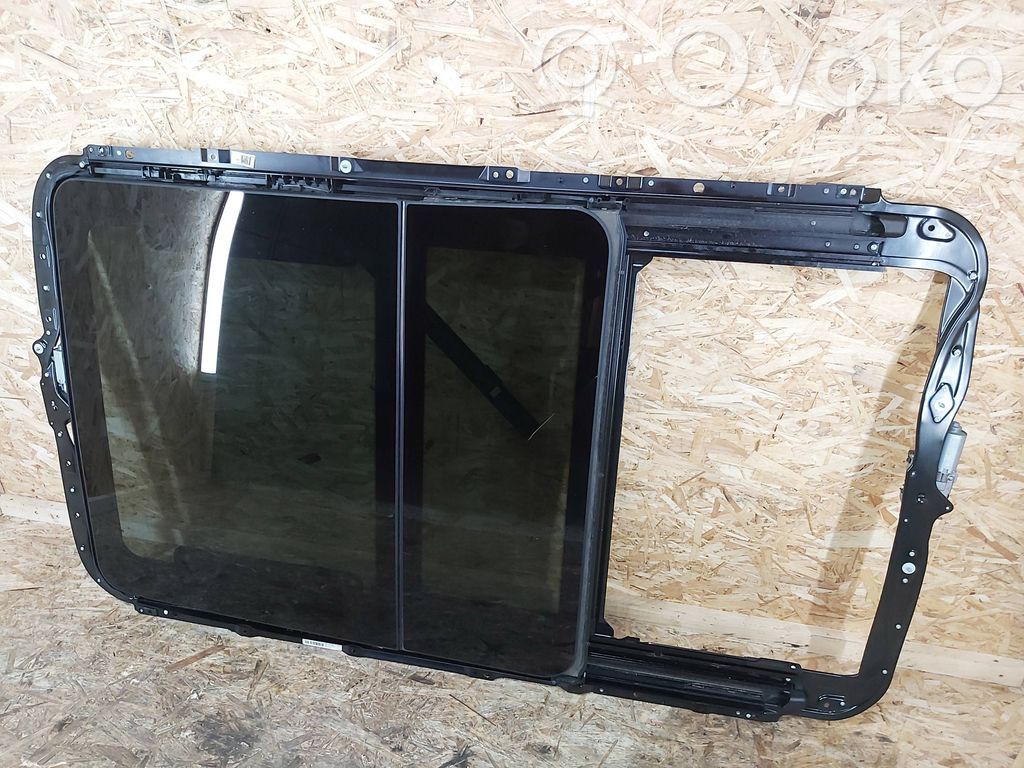 BMW X5 E70 Lūkas komplekts 