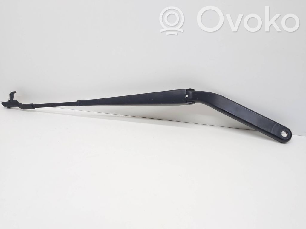 BMW X5 E70 Front wiper blade arm 