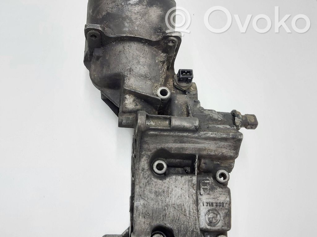 BMW 3 E46 Oil filter mounting bracket 