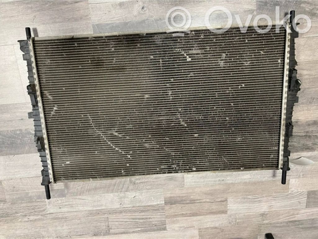 Ford Transit Aušinimo skysčio radiatorius 
