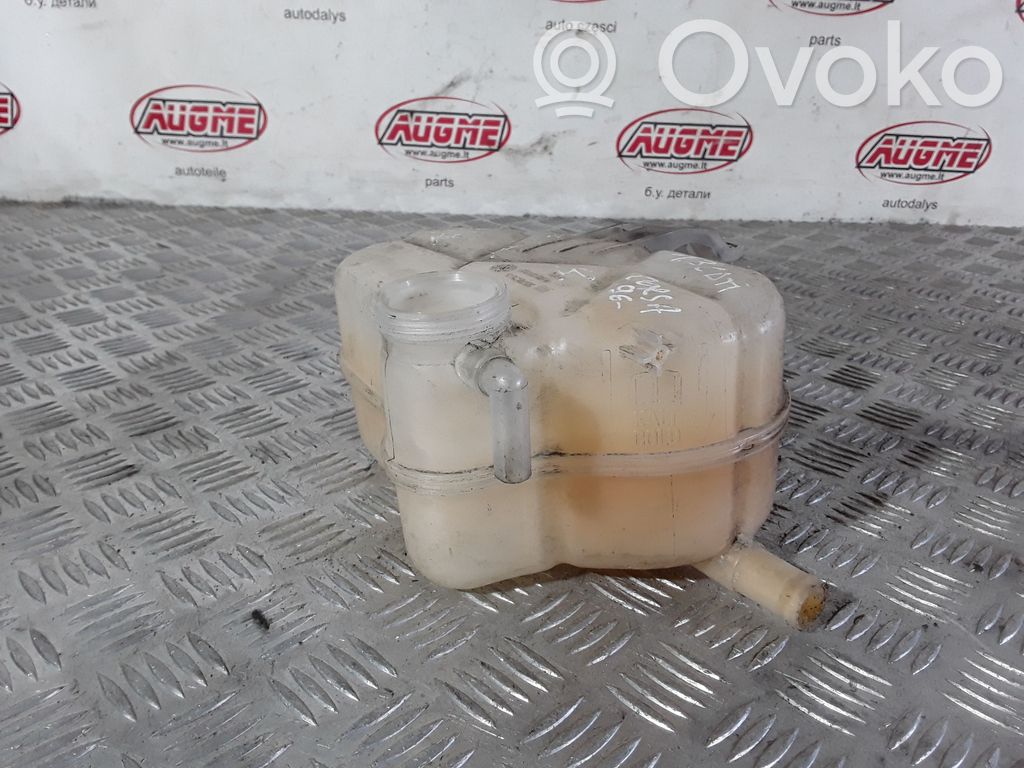Opel Corsa D Aušinimo skysčio išsiplėtimo bakelis 