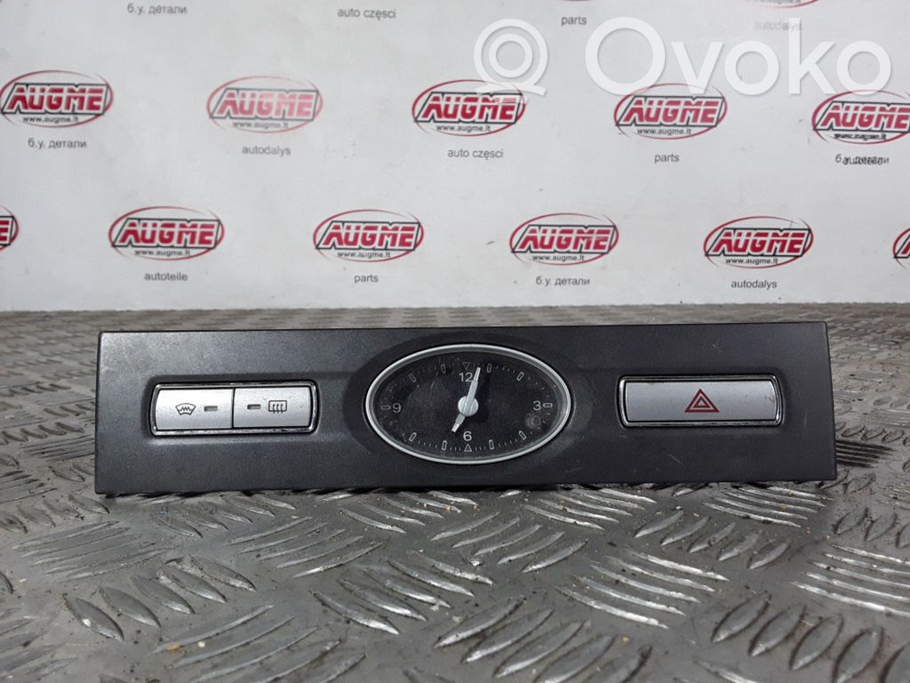 Ford Mondeo Mk III Revestimiento central del tablero 