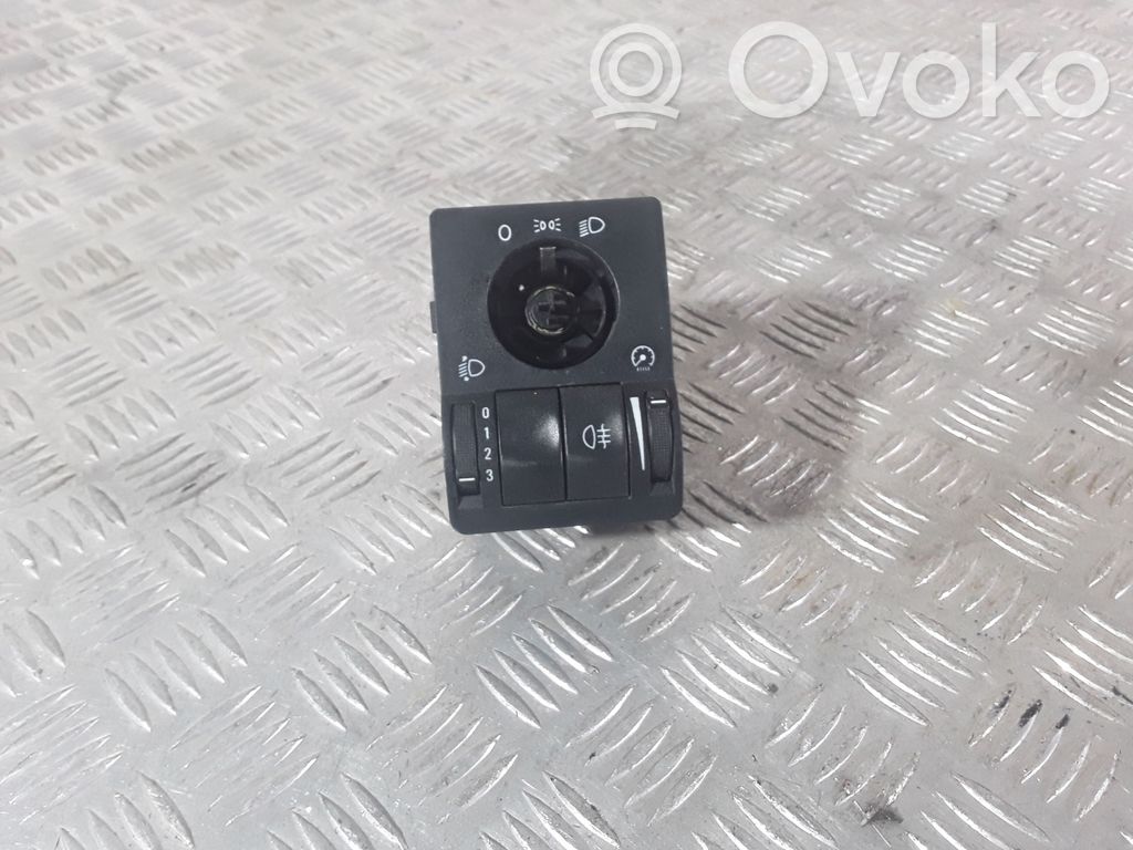 Opel Astra G Light switch 