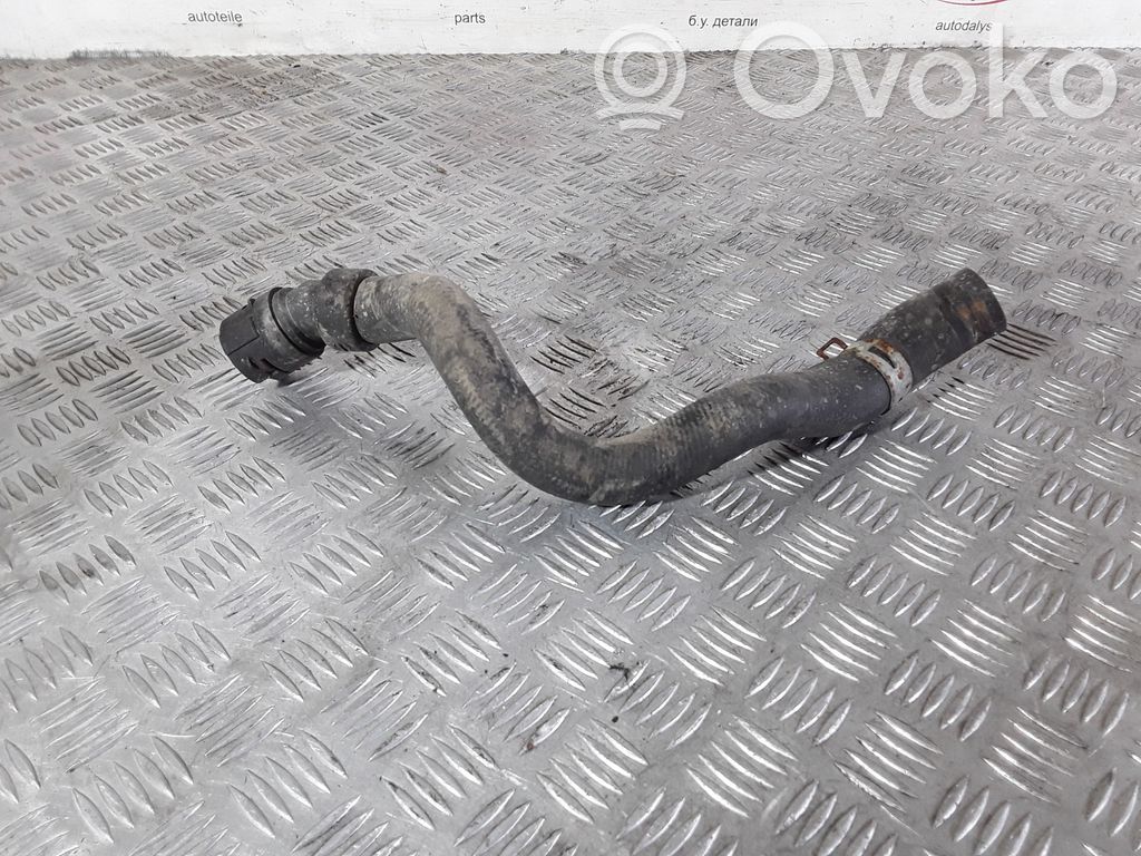 Ford Mondeo Mk III Moottorin vesijäähdytyksen putki/letku 