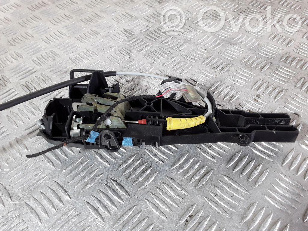 BMW X6 E71 Rear door exterior handle/bracket 