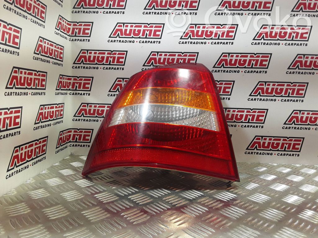 Opel Astra G Lampa tylna 