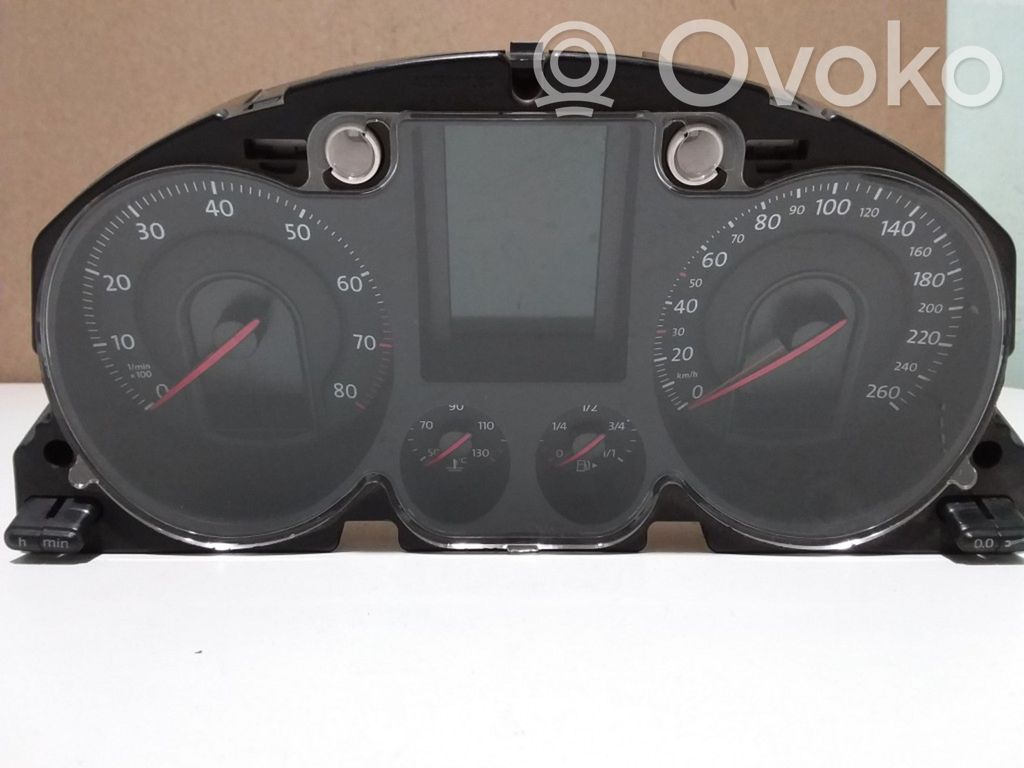 Volkswagen PASSAT B6 Speedometer (instrument cluster) 