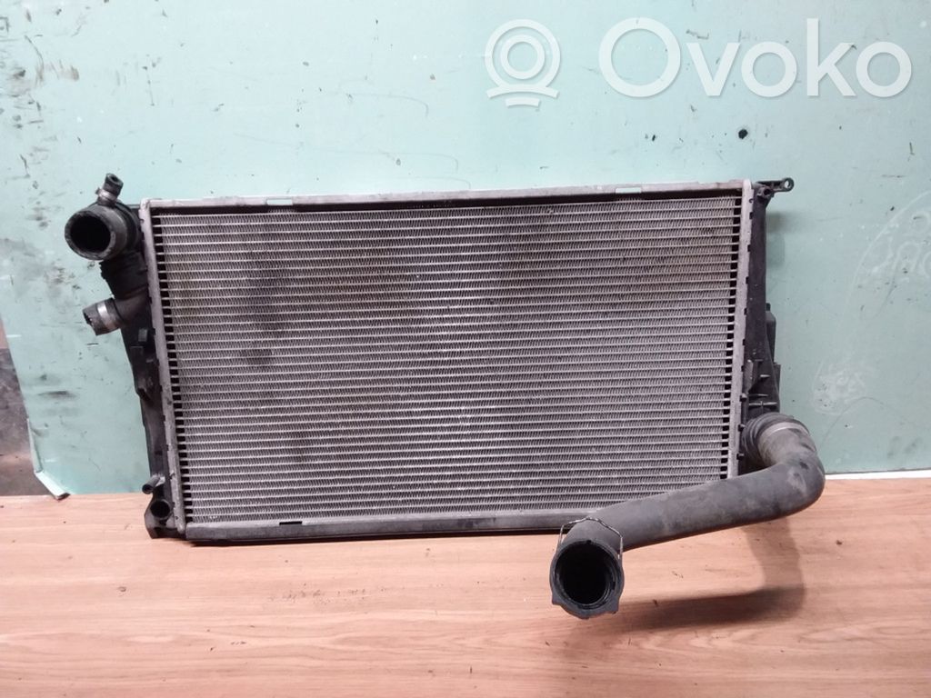 BMW 3 E90 E91 Coolant radiator 
