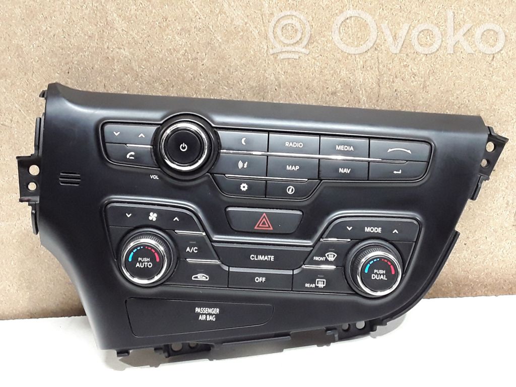 KIA Optima Climate control unit 