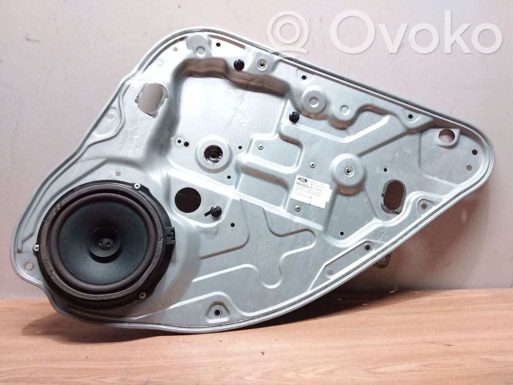 Ford Focus Mecanismo para subir la puerta trasera sin motor 