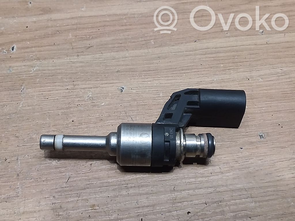 Volkswagen PASSAT B6 Fuel injector 