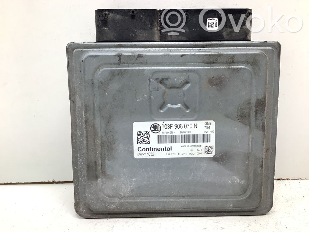 Skoda Fabia Mk2 (5J) Engine control unit/module 