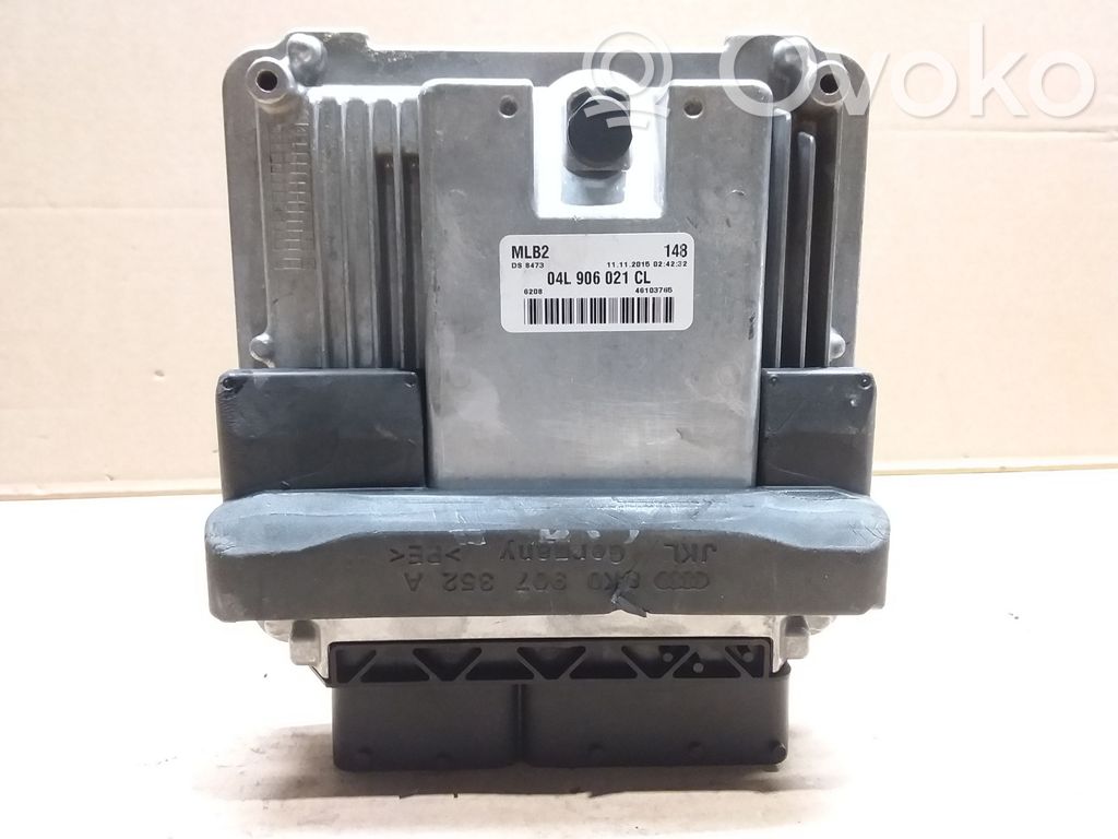 Audi A5 8T 8F Engine control unit/module 