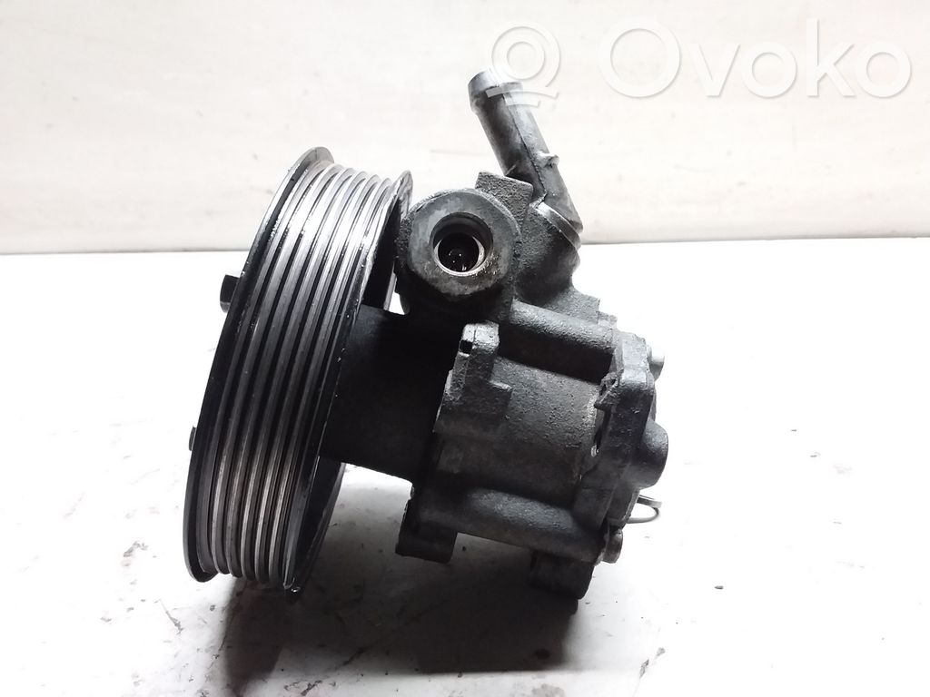 BMW 3 E90 E91 Power steering pump 