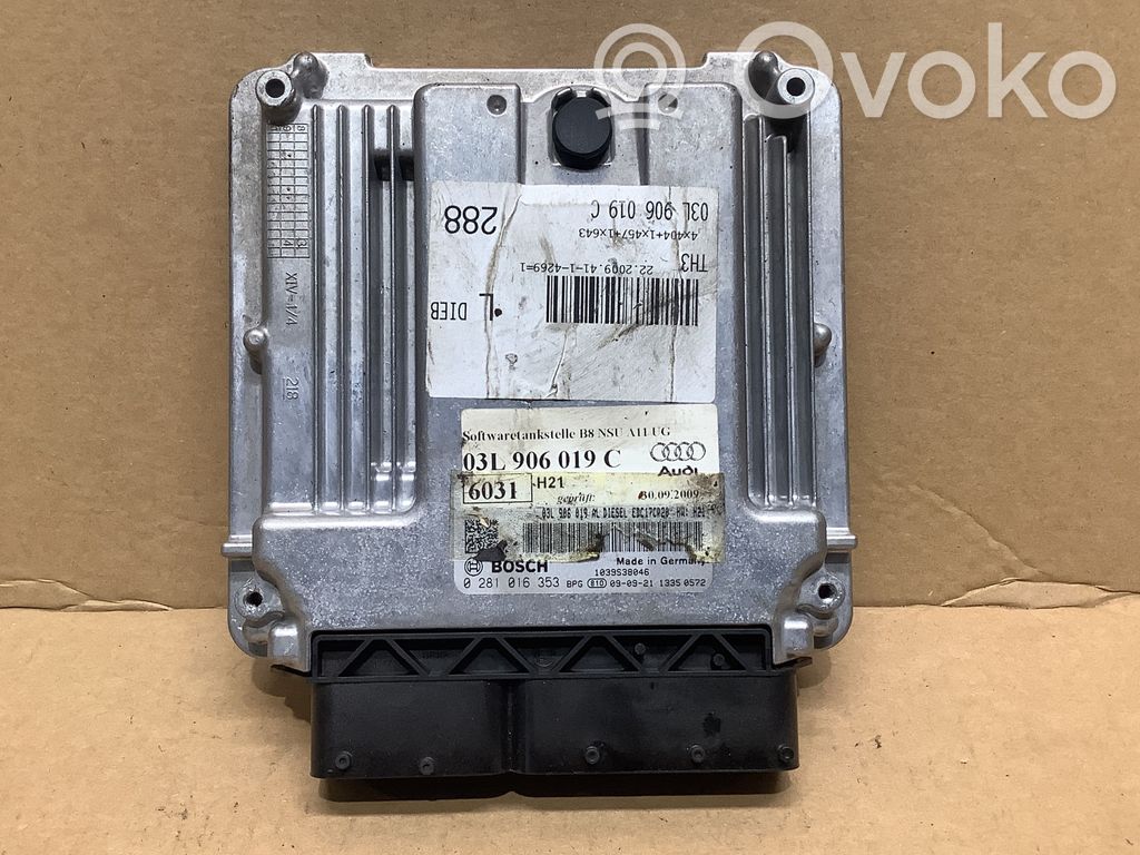 Audi A4 S4 B8 8K Engine control unit/module 