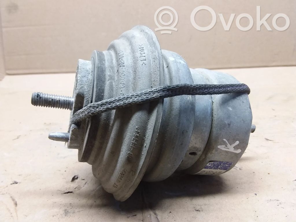 Jaguar XF X250 Engine mount bracket 