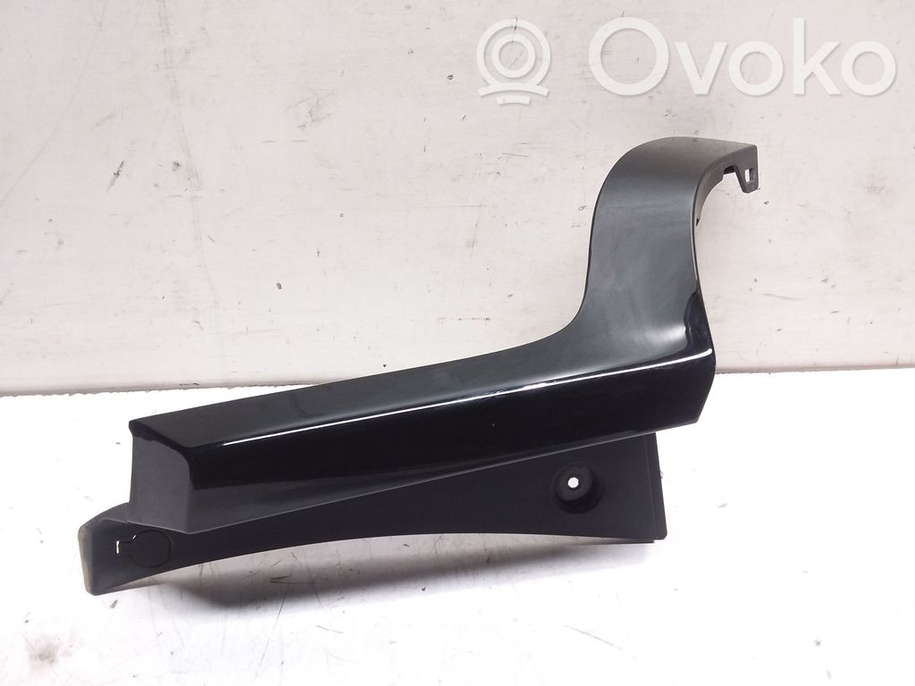 KIA Niro Tailgate trim 