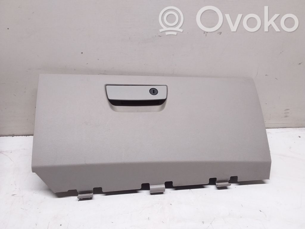 Guantera   4508258AA