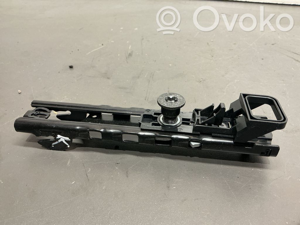 Tesla Model Y Sicherheitsgurthöhenversteller 
