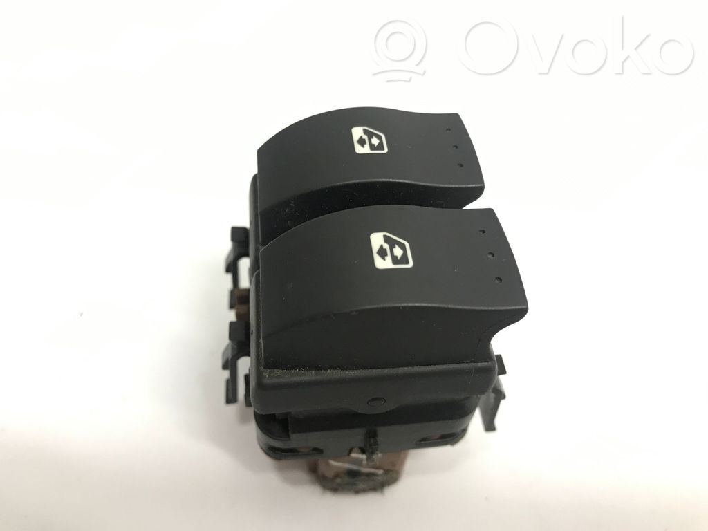 Renault Megane II Electric window control switch 