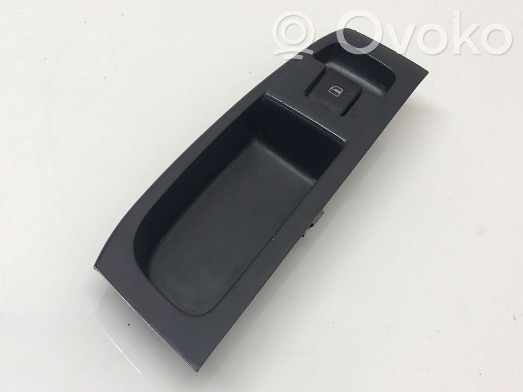 Volkswagen Fox Electric window control switch 