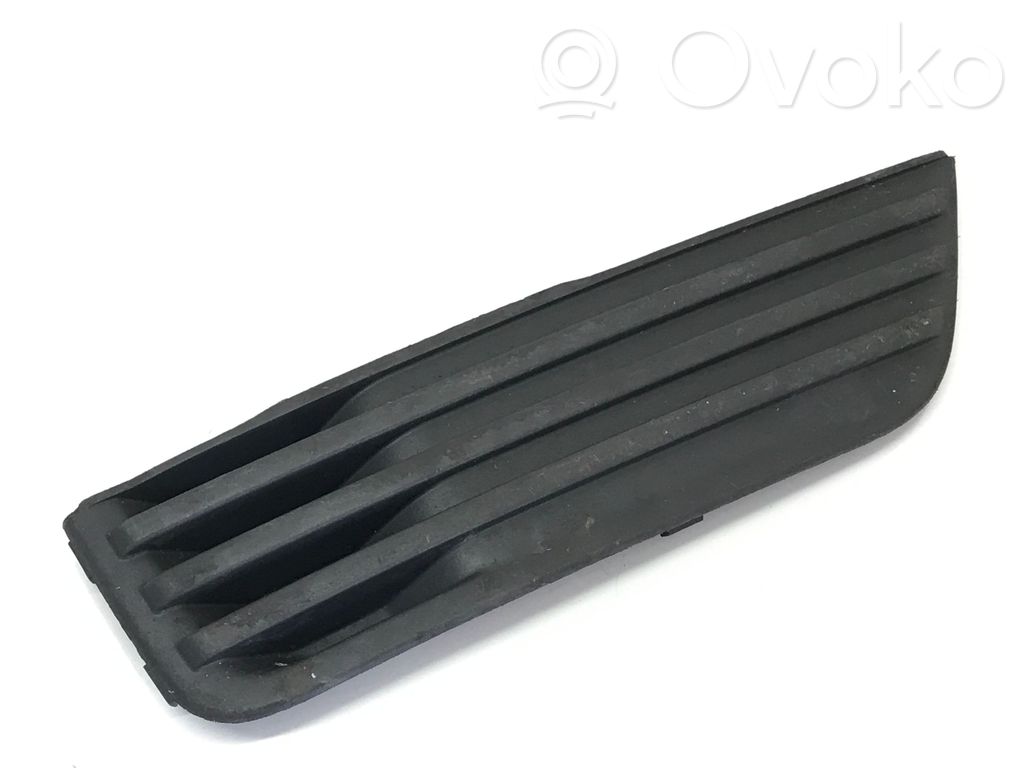 Ford Focus Front fog light trim/grill 